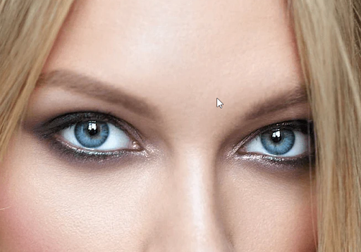 Choosing the Best Colored Contact Lenses: Enhance Your Look with Style and Comfort