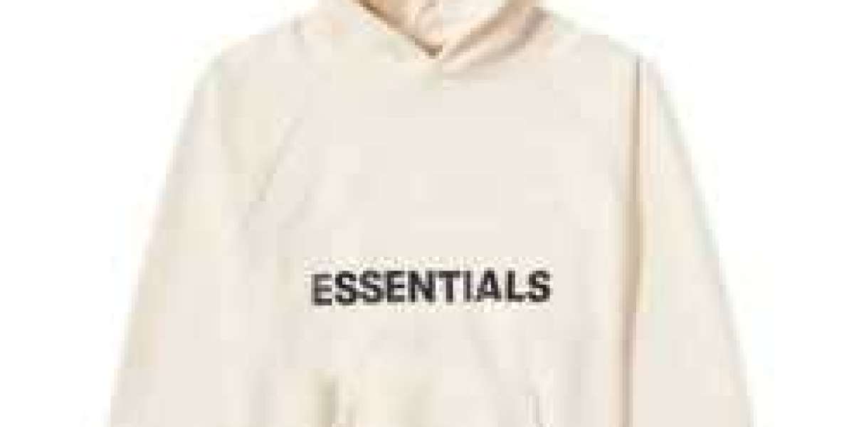 The Essentials Hoodie: A Blend of Style and Comfort